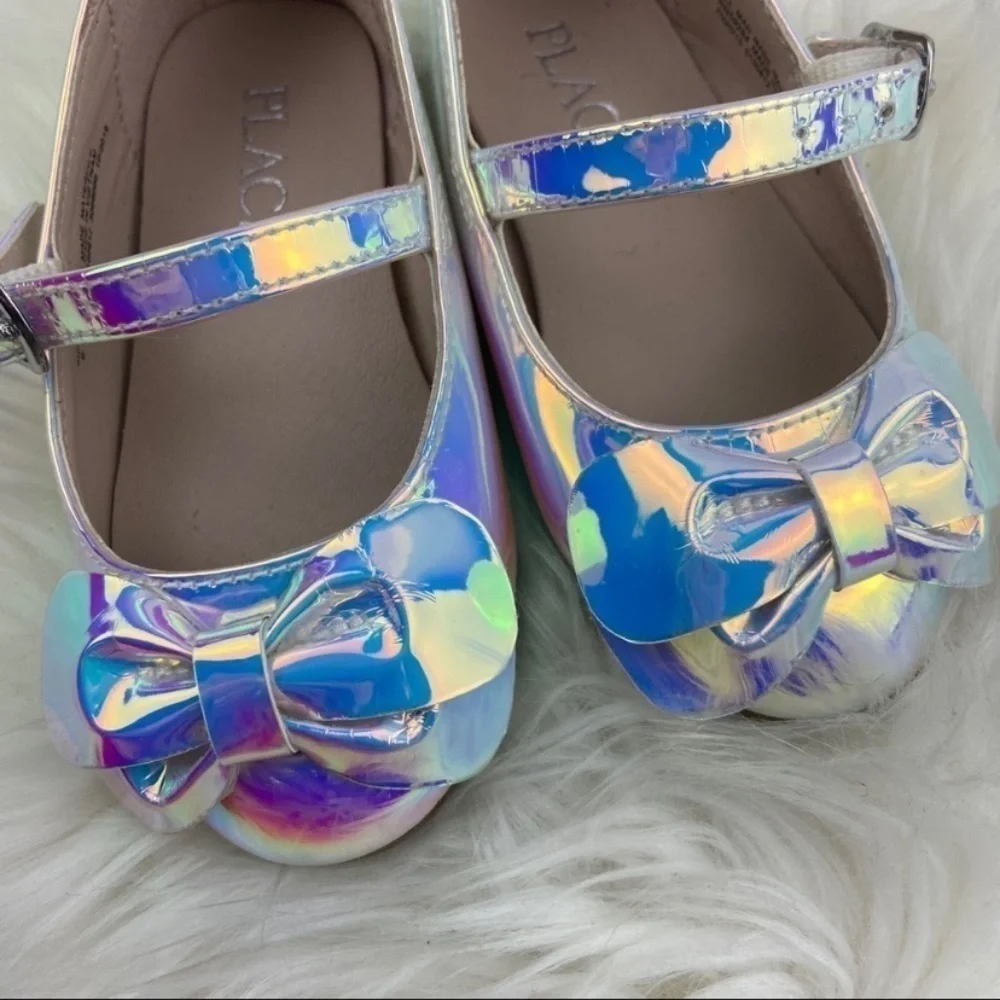 CHILDREN PLACE SILVER FLATS SHOES SIZE 6 TODDLER